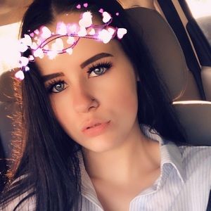 Meet your Posher, Sierra